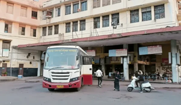 Manapa Bus Stand Pune