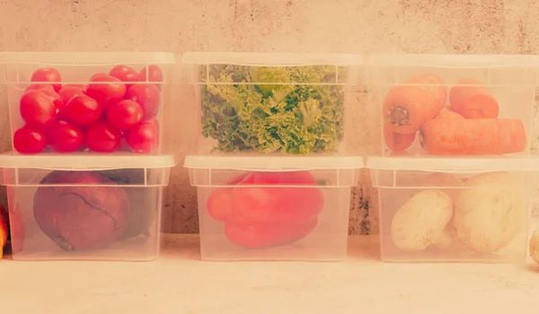 Store Fruits and Vegetables